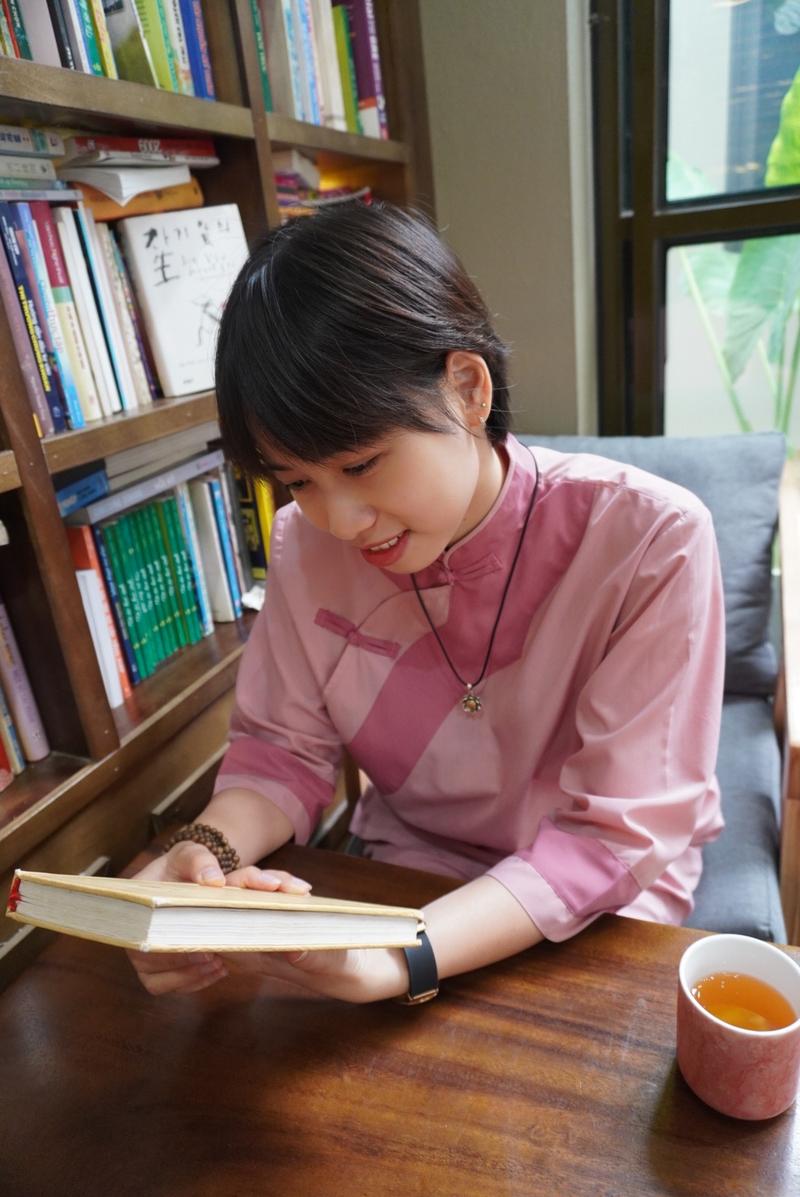 Product Introduction of Bộ đi chùa nữ Kate cổ tàu tay lỡ - phật tử nữ - Áo, Women 3