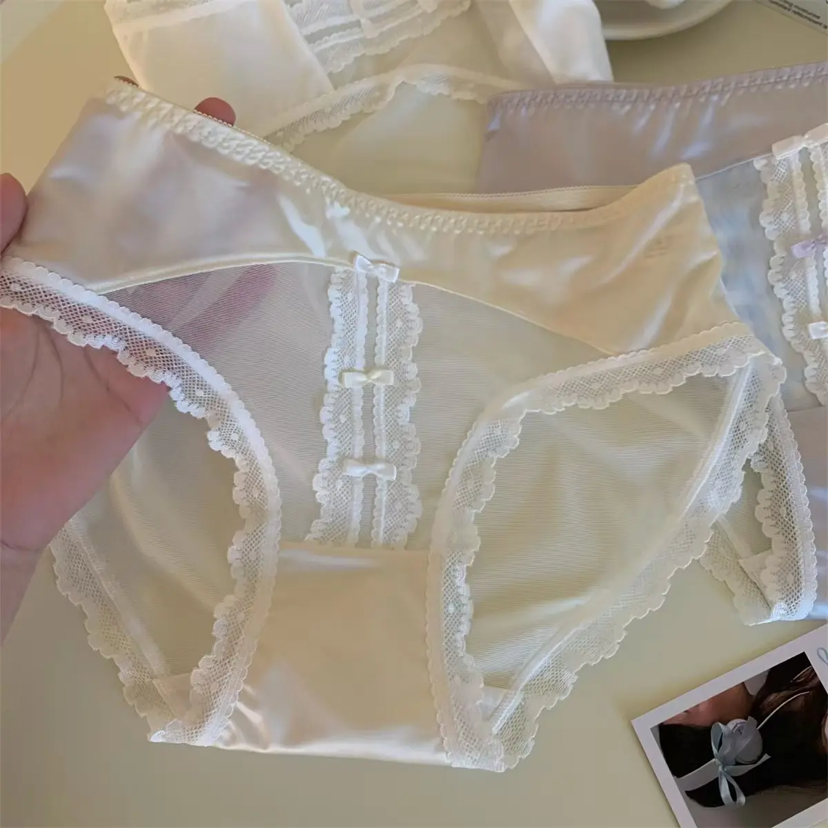 Quần Lót Nữ, Gợi Cảm Và Dễ Thương, Cạp Thường, Phong Cách Dân Tộc, Thiết Kế Nơ Rỗng Chất Liệu Ren Và Cotton Kháng Khuẩn 7A, Thích Hợp Cho Phụ Nữ, Quần Sịp