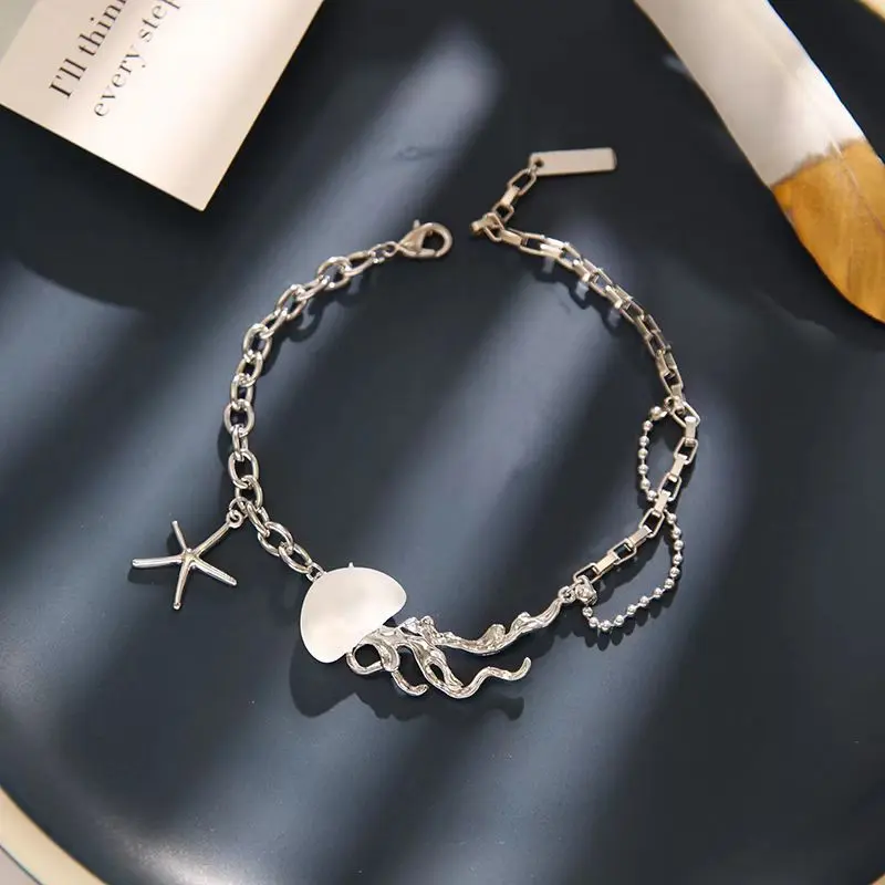 Frosted Semi-Transparent Jellyfish Shaped Bracelet Sweet Cool Girl High-End Ins Niche Special Design Sense Hand Jewelry for Women