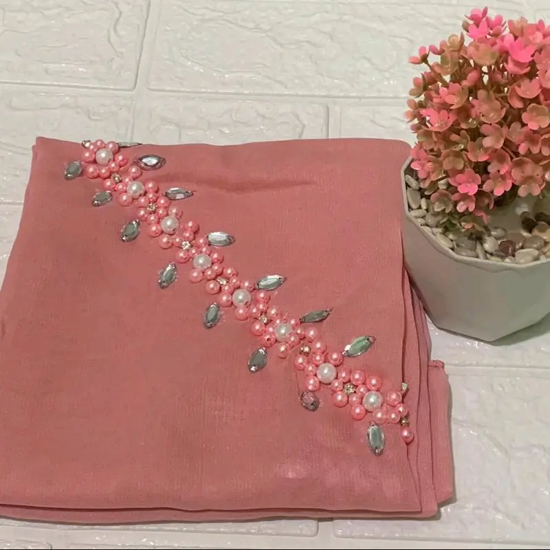 Paket Hemat 6 pcs Hijab Segiempat Payet Bando Mutiara Bella Squere Kerudung Pesta Muslim - Square, Simple Instan Kondangan Mewah - Tebal 8