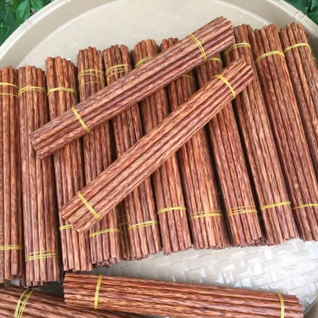 Combo 30 Đôi Đũa Dừa Bến Tre Cao Cấp ,Đũa Đẹp Không Cong Vênh ,Nhẵn Bóng ,Đũa Ăn Cơm Giá Rẻ