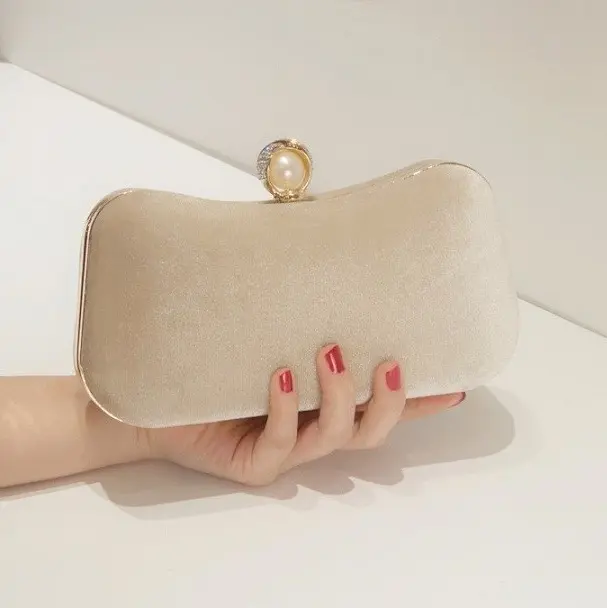 Clutch nữ vải nhung dự tiệc đính trai MIM CNT29 1