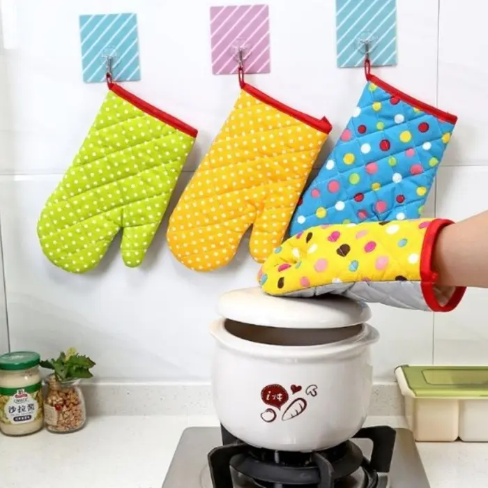 Sarung Tangan oven panci Hand glove anti panas tebal kain - Yellow polkadot Cream