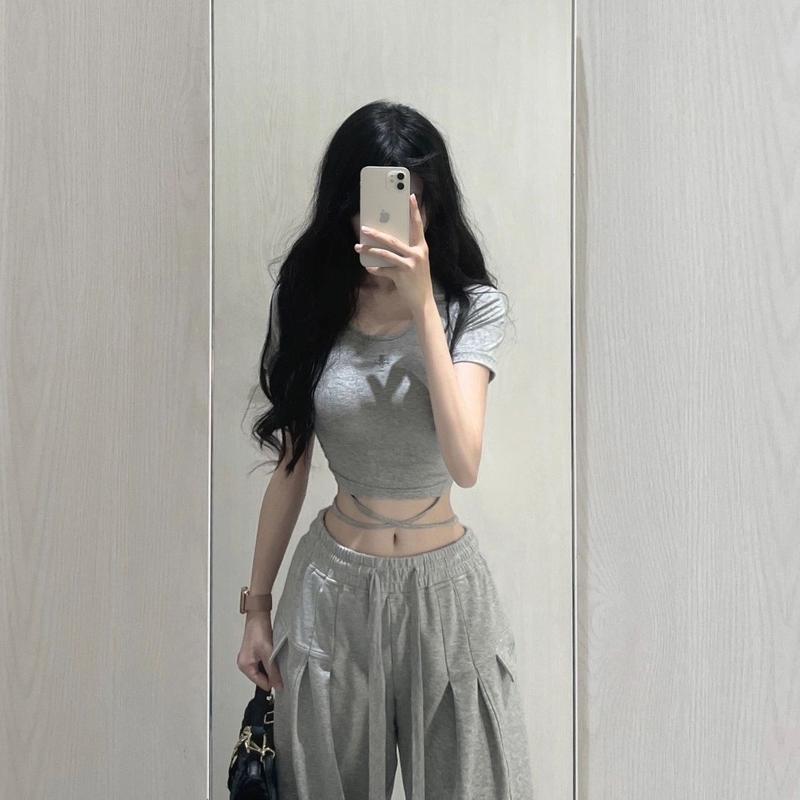 Bộ Đồ Nữ, Áo Phông ngắn Tay Thiết Kế Cô Gái Nóng Bỏng, Quần Ống Rộng Bó Sát Cạp Cao Hàng Mới Về Mùa Hè 2023 đồ mua dong set  hoa 6