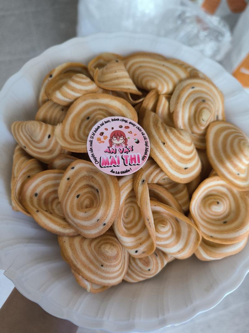 Product Introduction of BÁNH TAI HEO TRUYỀN THỐNG 1KG GIÒN BÉO THƠM NGON ( BÁNH KẸO MAI THI ) Snack 1