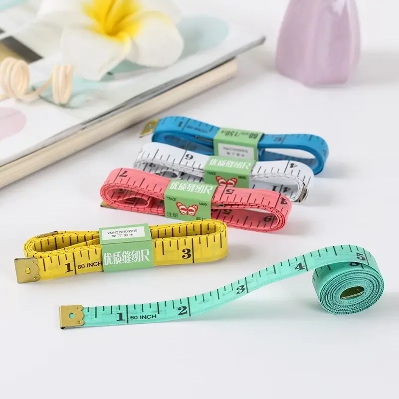 ￼TheMall Thước dây đo nhiều màu ngẫu nhiên(150cm*1.5cm)