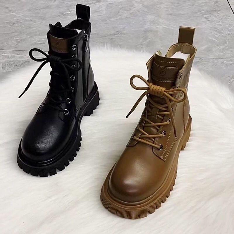Product Introduction of Boot Martin, Da Thật Mềm, Dành Cho Nữ, Mùa Thu Và Mùa Đông, Bốt Một Lớp, Đế Mềm, Phong Cách Cổ Điển Lót Lông Cừu, Ấm Áp, Bốt Cao Đến Mắt Cá Chân Anh, Thời Trang, Bộ Sưu Tập 1066 Người, Có Sẵn Năm 2025 14