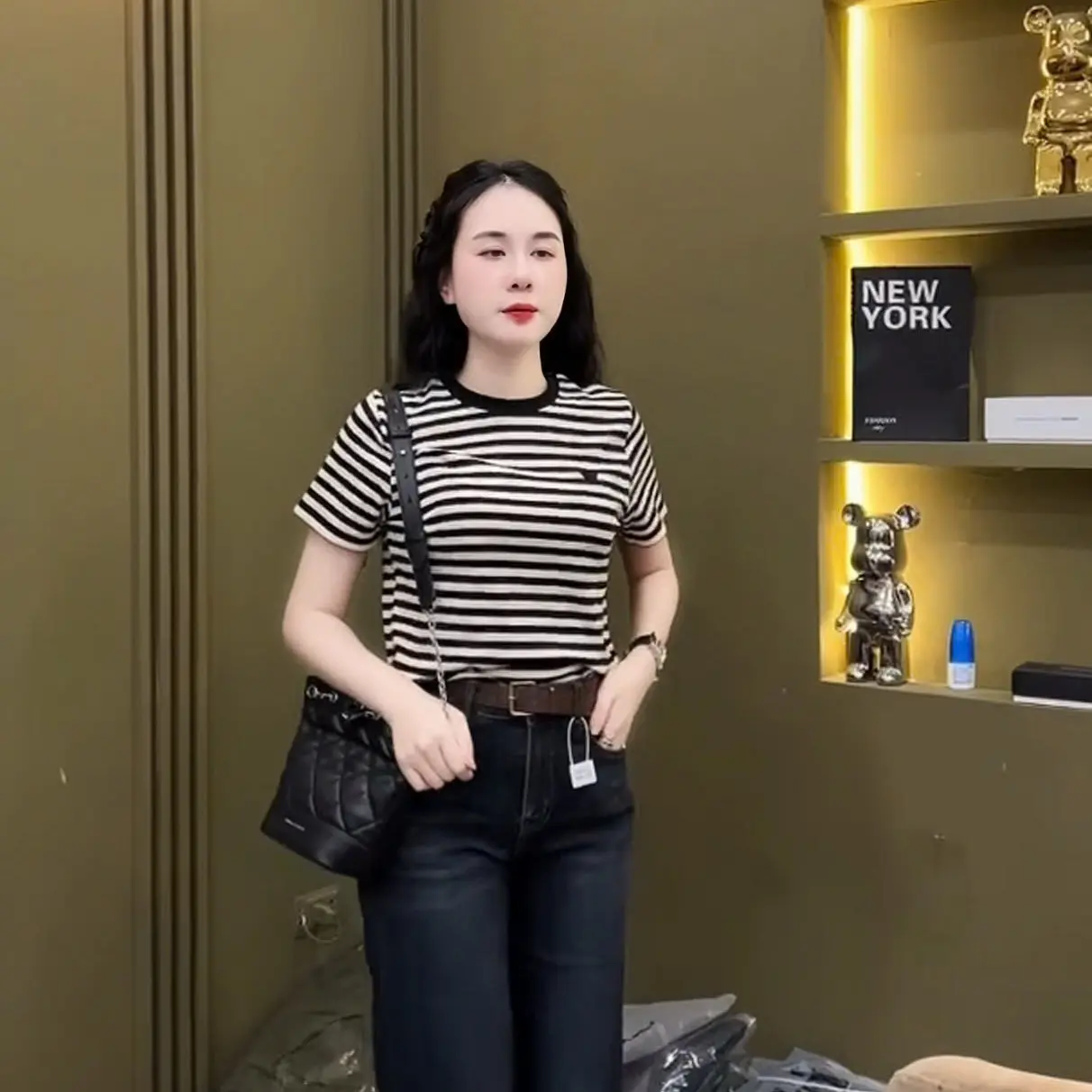 Áo Phông Kẻ Thêu chất cotton mềm Hàng qc Loại 1 - 5 màu