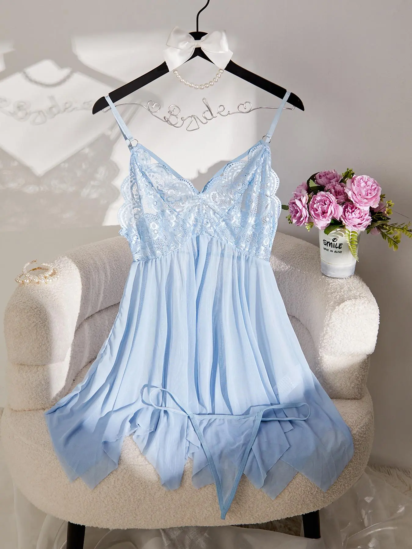 Two-piece Set Women's Contrast Lace Asymmetrical Hem Cami Nightdress & Sheer Thong, Sexy Adjustable Strap Backless Nightgown & Panty Set, Women's Sleepwear for All Seasons, Naughty Lingerie