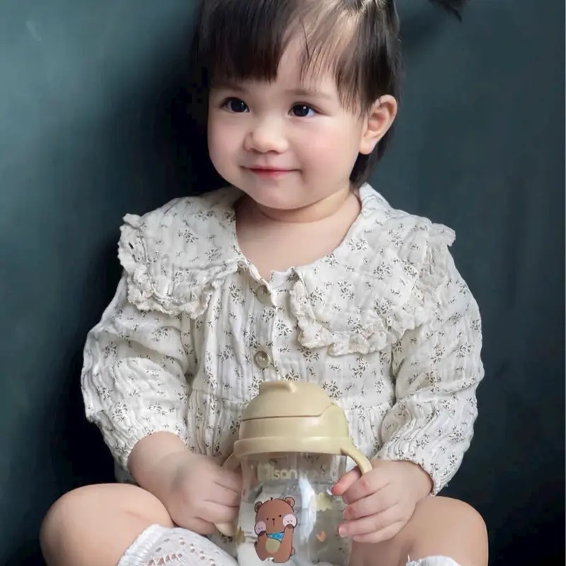 Bình Tập Hút Tritan Cao Cấp Misan, Chống Sặc, Chia Vạch, Ống Hút Mềm Tiện Lợi Cho Bé Shop Dua Hau Baby & Mom 8