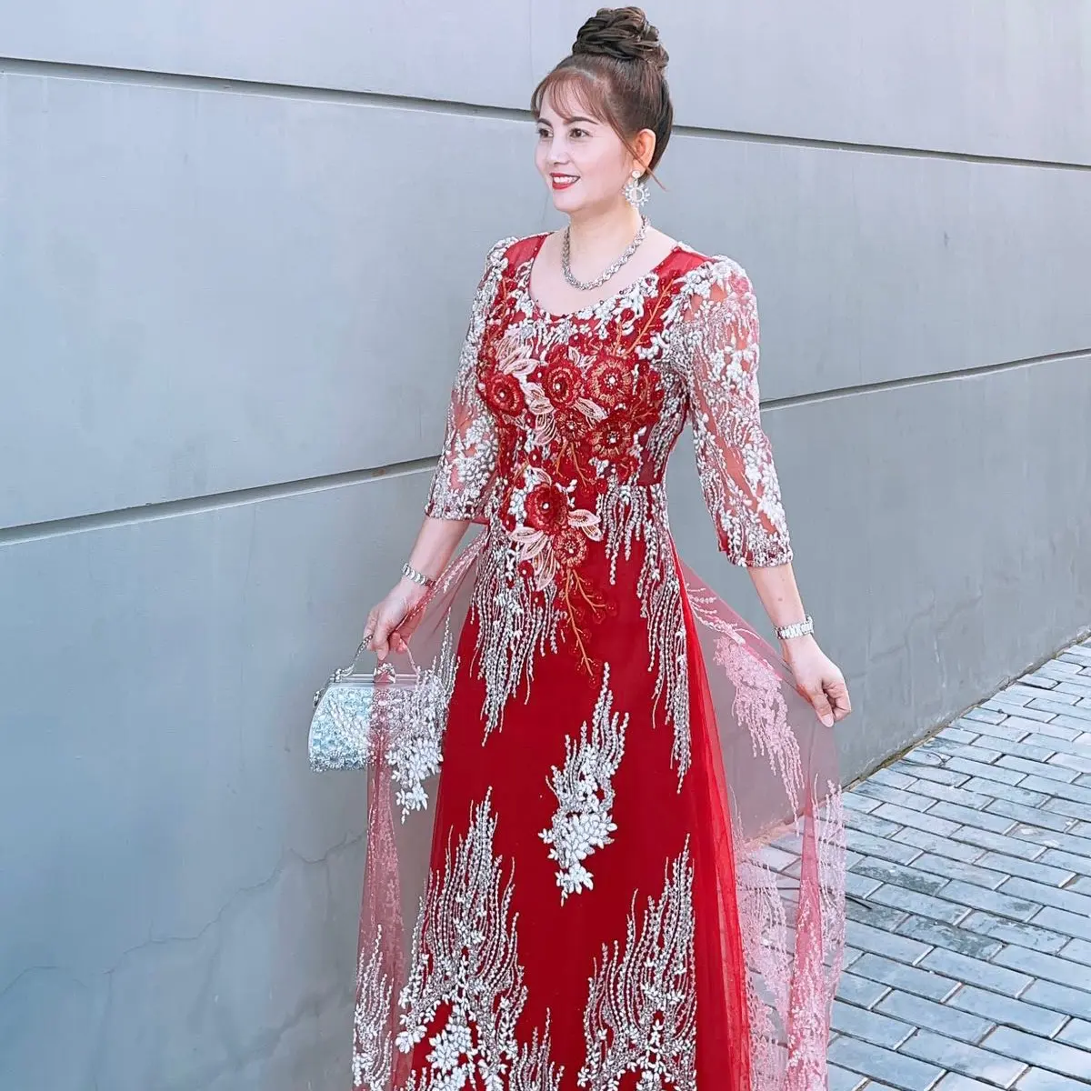 Áo dài dạ hội san hô đỏ đô