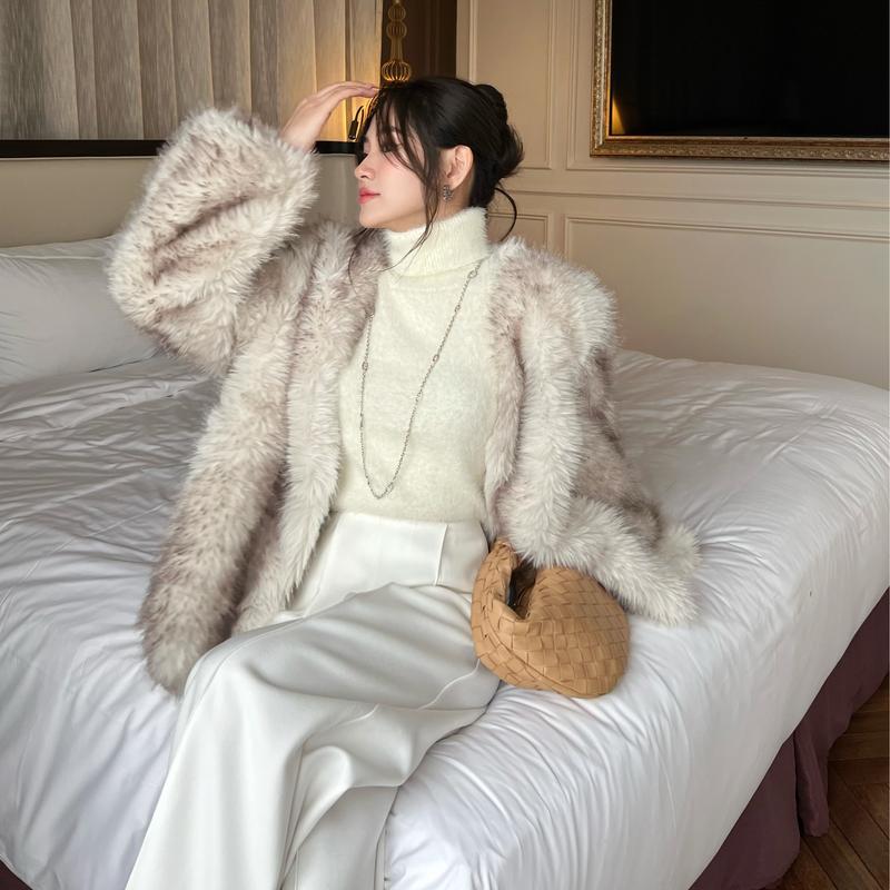 [VEO'S] Elsa Faux Fur Coat - Áo Khoác Lông Nữ Cao Cấp Mềm Mại Form Rộng Dài Tay Veo's Mùa Đông Ấm Áp Sang Trọng Màu Be Sáng