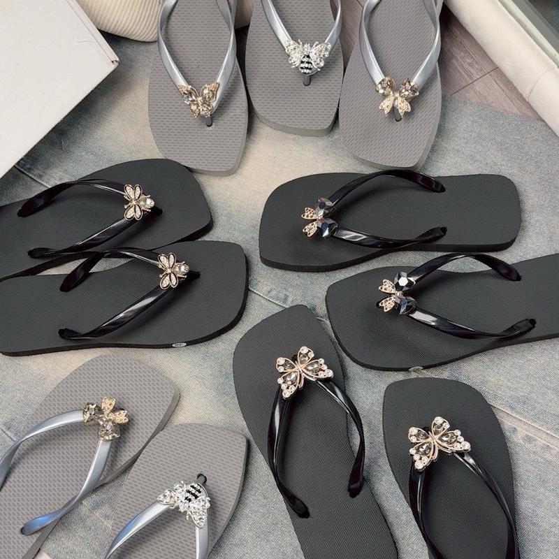 ( Tăng size) Dép Kẹp Charm Đá Hoạ Tiết màu Đen-Xám đế xốp 1cm Cao Su Đế Bằng DéP dép  xỏ