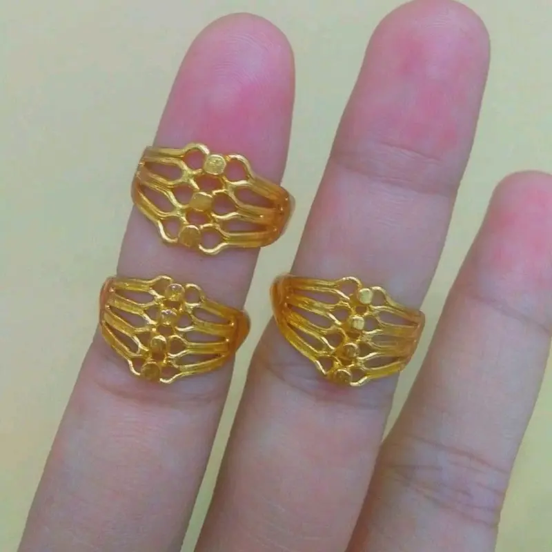 cincin lapis kristal. 0