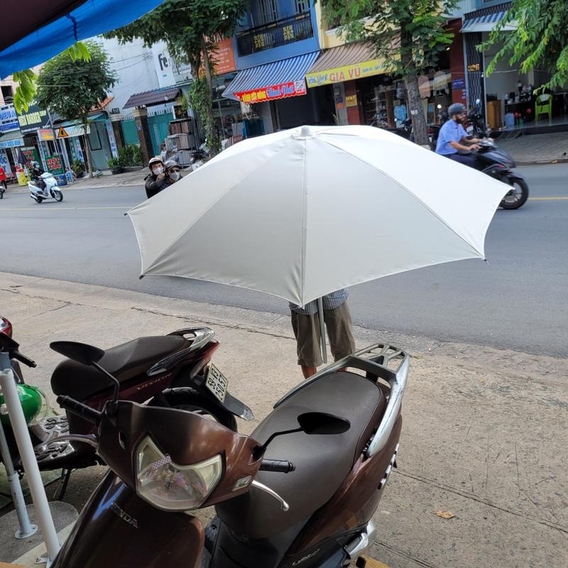 Product Introduction of Ô dù cao cấp siêu bền bỉ 8 chân 2m5 x 2m2 màu xanh 1