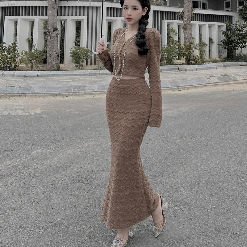 Set áo kèm chân váy len lông đuôi cá dáng dài chanh xả - TP95