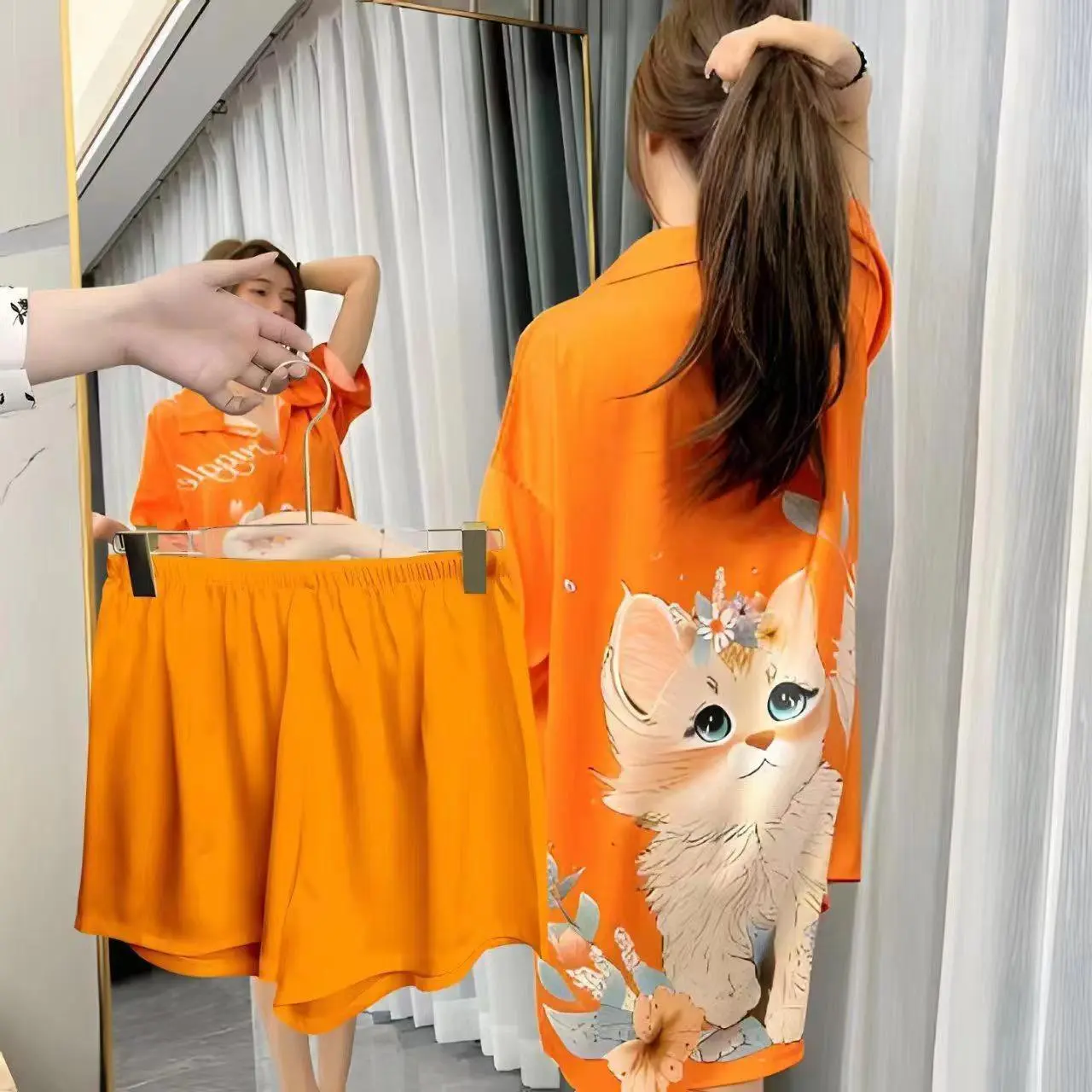 Váy Ngủ Lụa Lạnh Mỏng, Phong Cách Người Nổi Tiếng Trên Internet, Dành Cho Phụ Nữ, Áo Cardigan Gợi Cảm, Dáng Rộng Vừa Vặn, Đồ Ngủ Nữ, Cổ Chữ V, Cảm Giác Cao Cấp, Có Thể Mặc Ngoài Trời, Ngày Phát Hành: 20242024