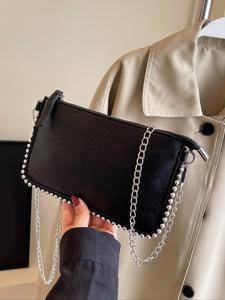 Bolsa mensajera de diseño de nicho con cadena de remaches, estilo retro callejero, bolsa de hombro metálica de doble capa, bolsa para celular a la moda, adecuada para trabajadores de oficina, compras y citas, etc.