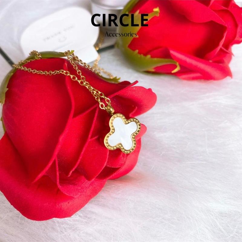 Set dây chuyền kèm bông tai hoa khế đen trắng mạ vàng 18K cực kỳ sang chảnh, bền màu không han gỉ 3