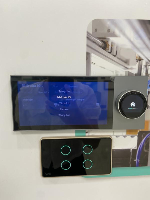 Công tắc cảm ứng 4 nút WIFI Rạng Đông. Điều khiển bật/tắt/hẹn giờ từ xa qua điện thoại 3