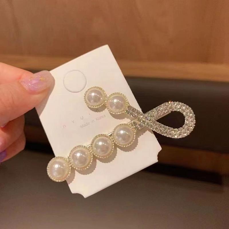 Product Introduction of Kẹp Tóc Kim Cương Giả Kẹp Tóc, Thiết Kế Chữ, Kẹp Tóc Ngọc Trai, Kẹp Tóc Cắt Nơ, Dành Cho Nữ, Phong Cách Mori Ins, Đơn Giản Và Đẹp Trai, Năm 2025 2