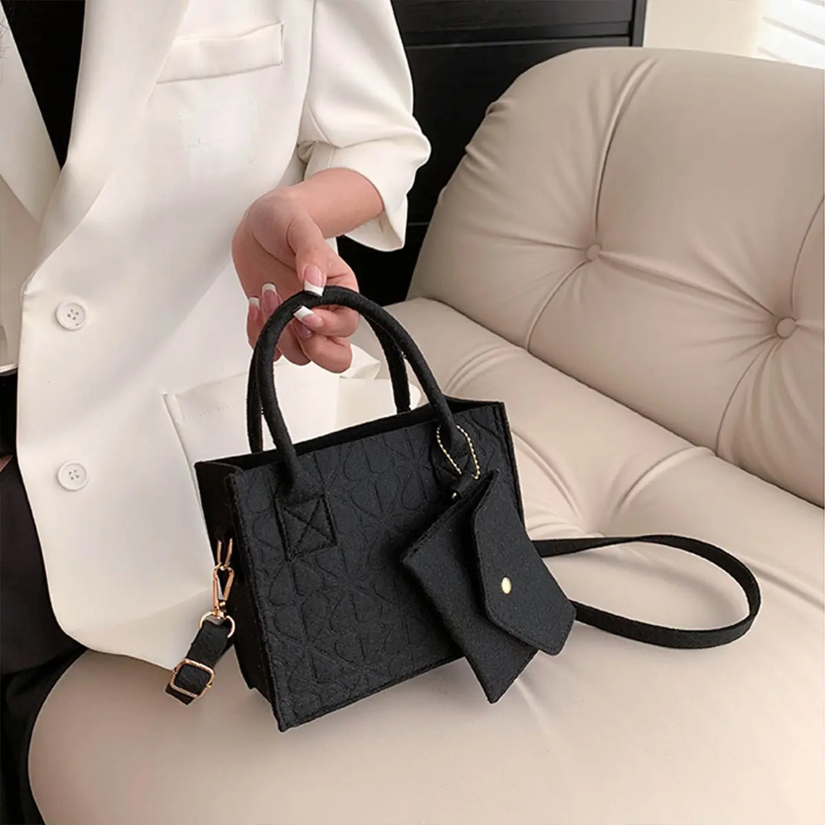 Messenger Bag Solid Color Felt Women Shoulder Bag Luxury Designer Handbag Casual Crossbody Bags for Women