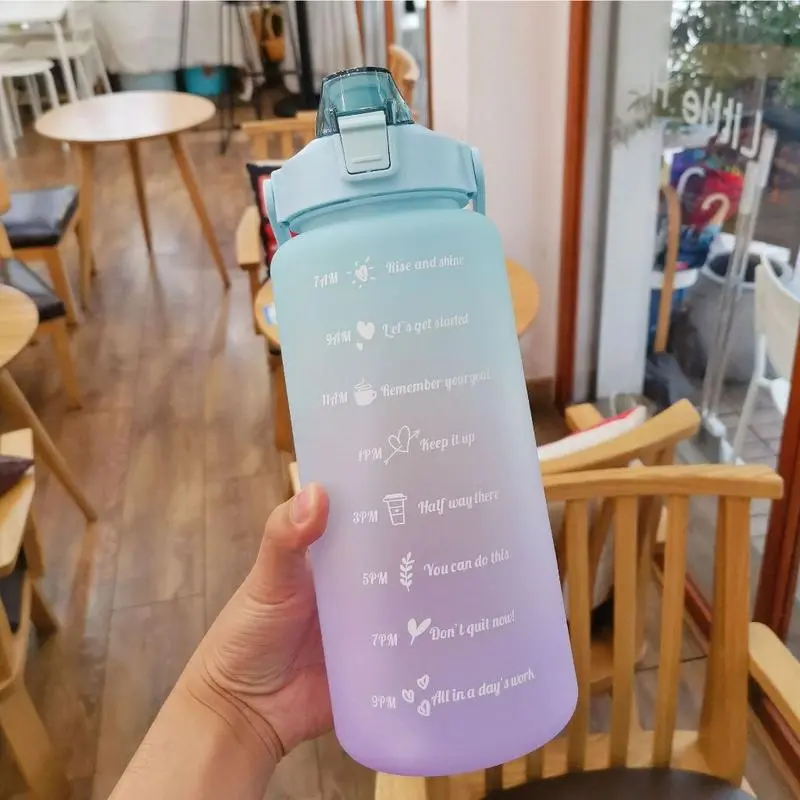 Bình Nước 2 Lít Dễ Thương Có Ống Hút Đàn hồi Tặng Kèm Sticker binhdung nuoc 6