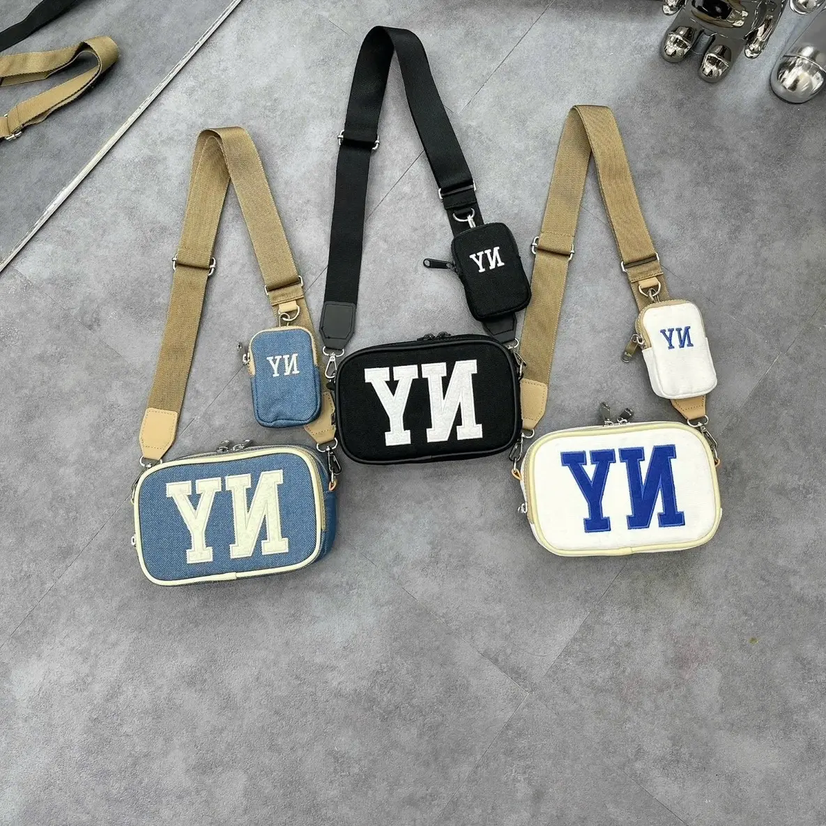 Túi xách đeo chéo Unisex dành cho Nam và Nữ