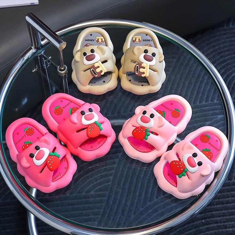 Dép bánh mì hình gấu dâu- Gấu nâu siêu mềm và dễ thương cho mùa hè vui vẻ của bé