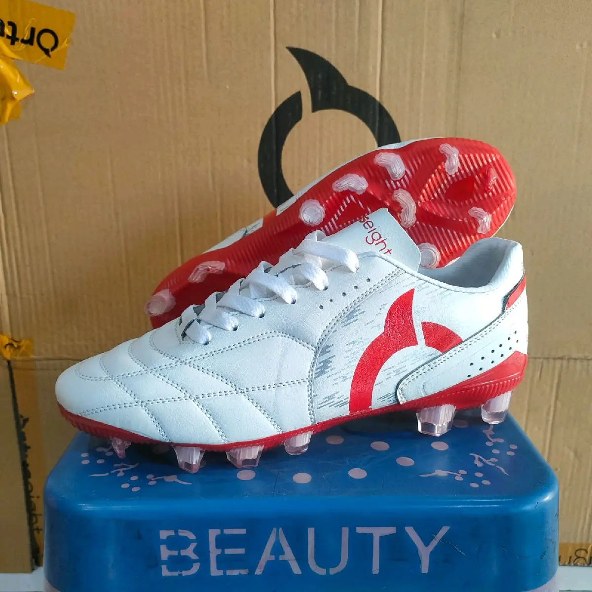 Sepatu Bola Orthus Terbaru Boots
