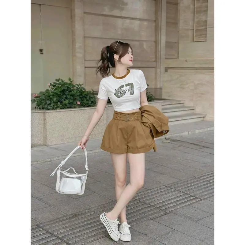 Sét bộ chất cotton lạnh 4 món mặc đi chơi dạo phố, áo thun ngắn tay cổ tròn phối viền hoạ tiết in chữ số kèm áo khoác ngoài dài tay kèm quần đùi ngắn mix đai lưng Nữ Women Topb Tre Kem Sen 0