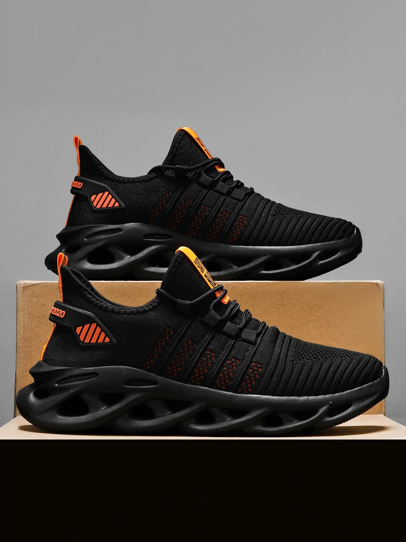 Men's Fashionable Lace Up Low Top Sneakers, Casual Breathable Comfortable Sports Running Shoes, Male All-match Round Toe Shoes for Daily Wear