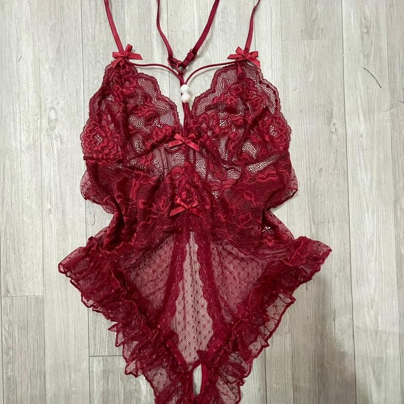 áo hai dây ren liền thân mã J2477 quảng châu mặc nhà