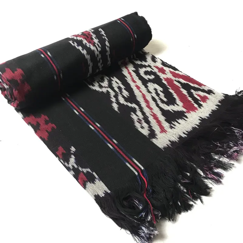 Kain Tenun Etnik Blanket Motif Kalimantan Hitam 1