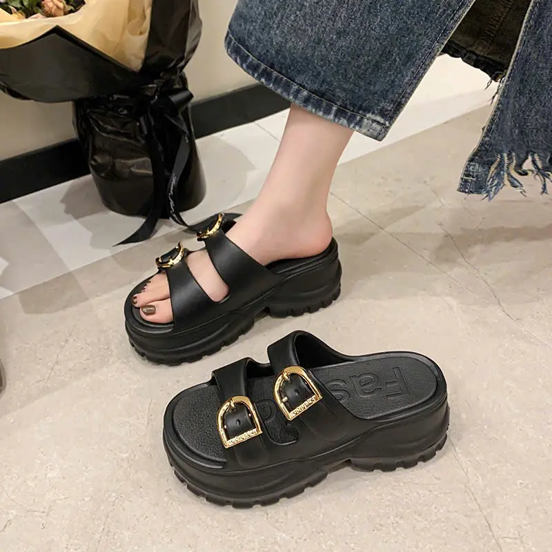 Dép Đúc Su nữ Độn đế 6cm  Eva nguyên khối khóa sắt mạ vàng hottrend