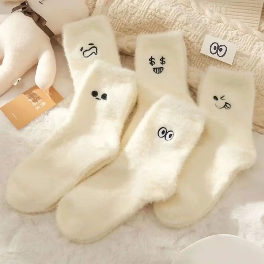 Set 5 Đôi Tất Cao Cổ Len Lông Cừu Dày Dặn Siêu Ấm Phối Họa Tiết Biểu Cảm Cute tt57 LILIRIA