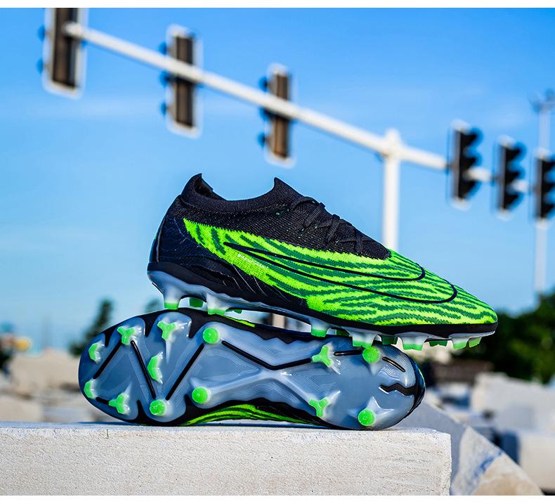 Product Introduction of In Stock Long Nail Broken Nail Football Boots Youth Soccer Shoes Men and Women Same Style More than Sneaker Human Made Sneakers Men and Women Soccer Shoes GT Soccer Shoes Outdoor Non-Slip Soccer Shoes Straight Hair 13