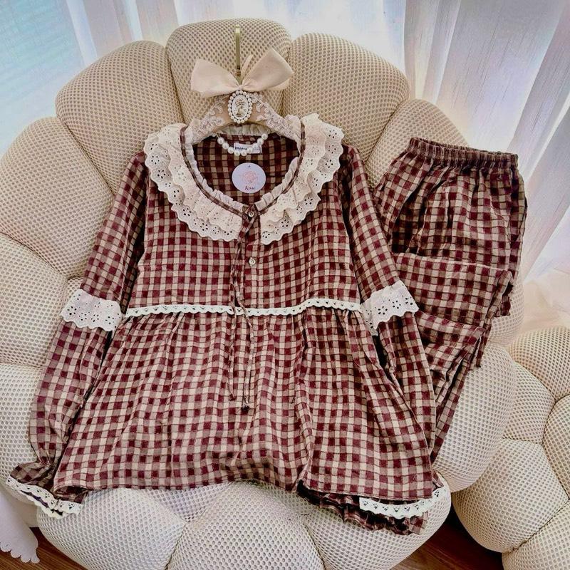 M21 Bộ đồ tiểu thư nữ, chất đũi nhung mềm mại, mặc thời tiết bốn mùa, mặc ra ngoài hay ở nhà đều được, hàng thiết kế riêng có size CỔ BÈO REN MIX DÂY NƠ TAY ÁO PHỐI REN M21 1