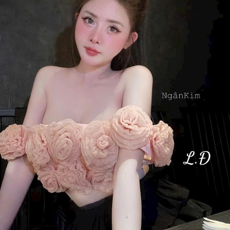 Áo croptop bẹt vai đính nhiều bông có mod ngực 7