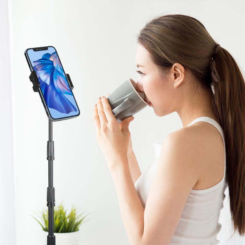 Product Introduction of Mobile Selfie Universal Wheel Tripod Live Broadcast Movable Floor Mobile Phone Bracket Tablet Tripod 28