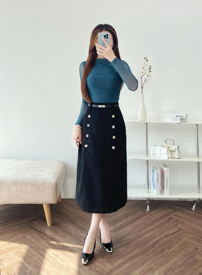 Product Introduction of Áo Nữ CChat Women Top Dáng Ôm Chất Lưới Xếp Vai Vải Nhập Khẩu 23TDC2013OT 12