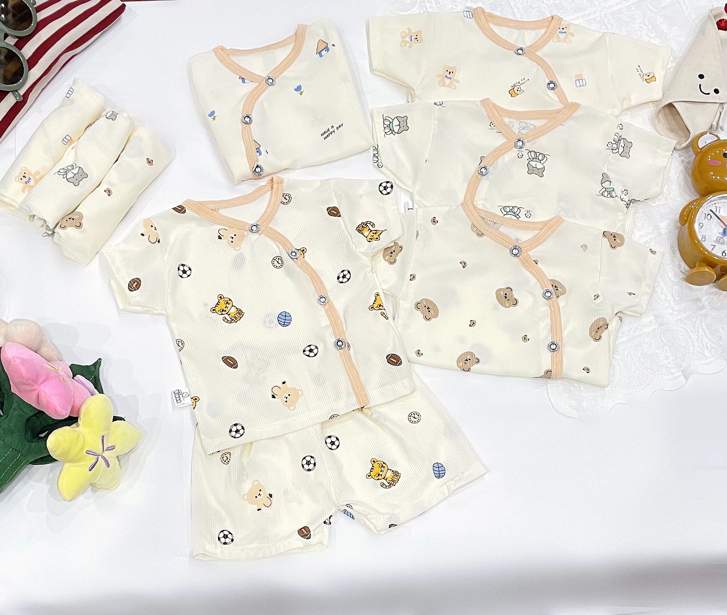 HT02- Combo 4 bộ cộc tay khuy chéo vải tăm lạnh mặc hè cho bé sơ sinh