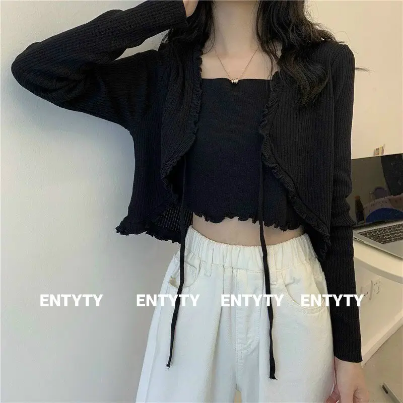 Set 2 áo phong cách Hàn Quốc (Áo dây & Áo khoác) | BigBuy360 - bigbuy360.vn Set 2 áo phong cách Hàn Quốc (Áo dây & Áo khoác) | BigBuy360 - bigbuy360.vn