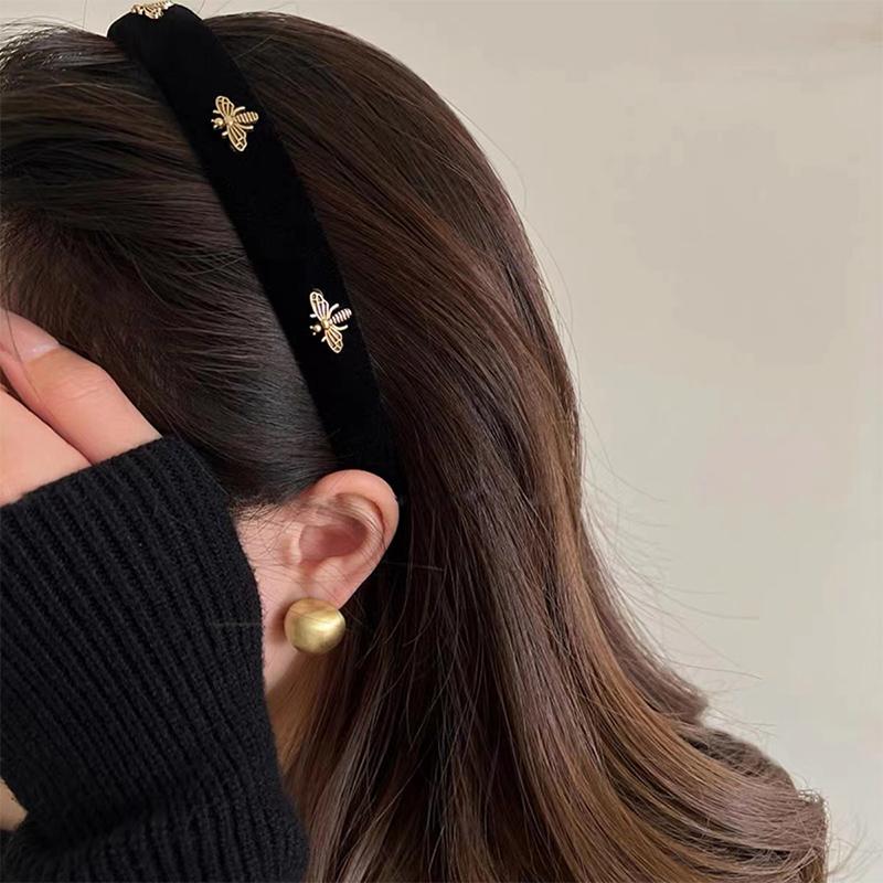 Gelung Rambut, Gaya Retro, Rekaan Lebah Elegan, Gelung Rambu - TikTok ...