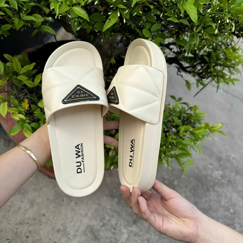 Dép quai ngang nữ đế 3cm chất liệu EVA siêu nhẹ- đế chống hơn trượt-êm chân thoáng mát  ( QUAI NGANG NỮ TAM GIÁC MÀU TRÀ SỮA) Slipper DéP 5