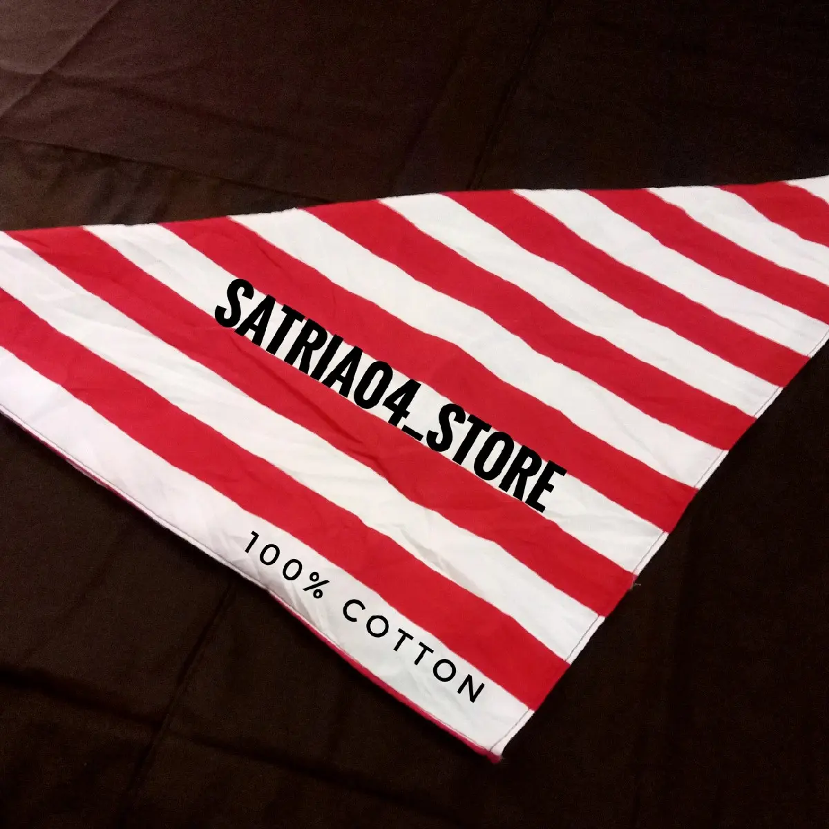 slayer motif segiempat ukuran 50x50cm Segitiga