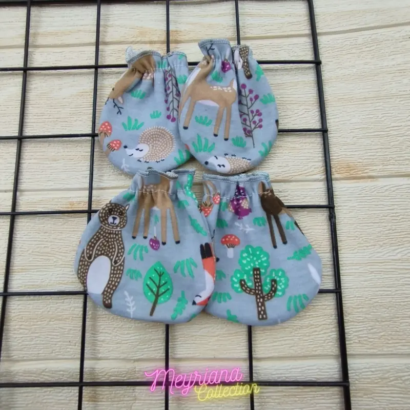 6 Set Sartaki Bayi 3 Sarung Tangan Bayi 3 Sarung Kaki Bayi Motif Printing Animlas Zoo 1