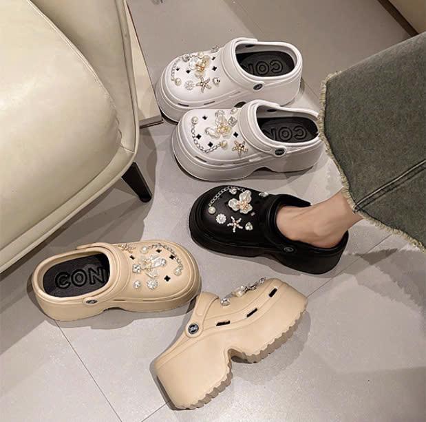 Dép Sục Nữ Cross Chất Liệu Eva Đế Cao 7 cm Dép SanDal Nữ Có Quai Hậu Dễ Đi , Êm Chân , Thoải Mái Kèm Sticker Dễ Thương 8