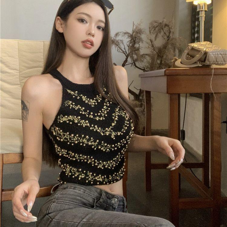 Product Introduction of Áo Vest Cổ Yếm Đính Cườm Phong Cách Pháp, Dây Đeo Spaghetti Cổ Điển, Hàng Mới Về Mùa Hè Của Phụ Nữ, Thiết Kế Độc Đáo Có Thể Mặc Ngoài Trời, Áo Ngắn Dệt Kim Cô Gái Nóng Bỏng Top Women 3
