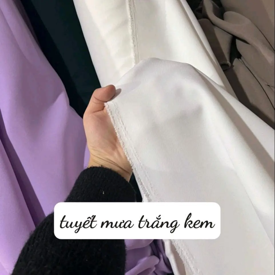 vải tuyết mưa trắng khúc 1m đến 1m1 và 2m thích hợp may quần tây,  đầm váy các kiểu luôn ạ lụa